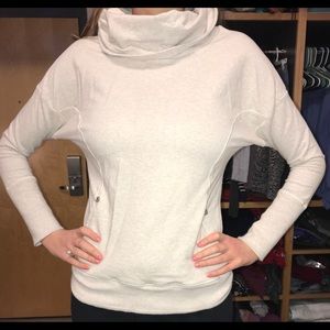 Lululemon turtleneck pullover